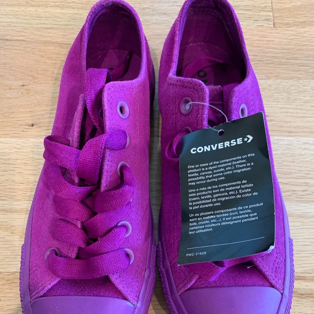 New Converse suede leather low tops, size 5 kid's/7 women's
